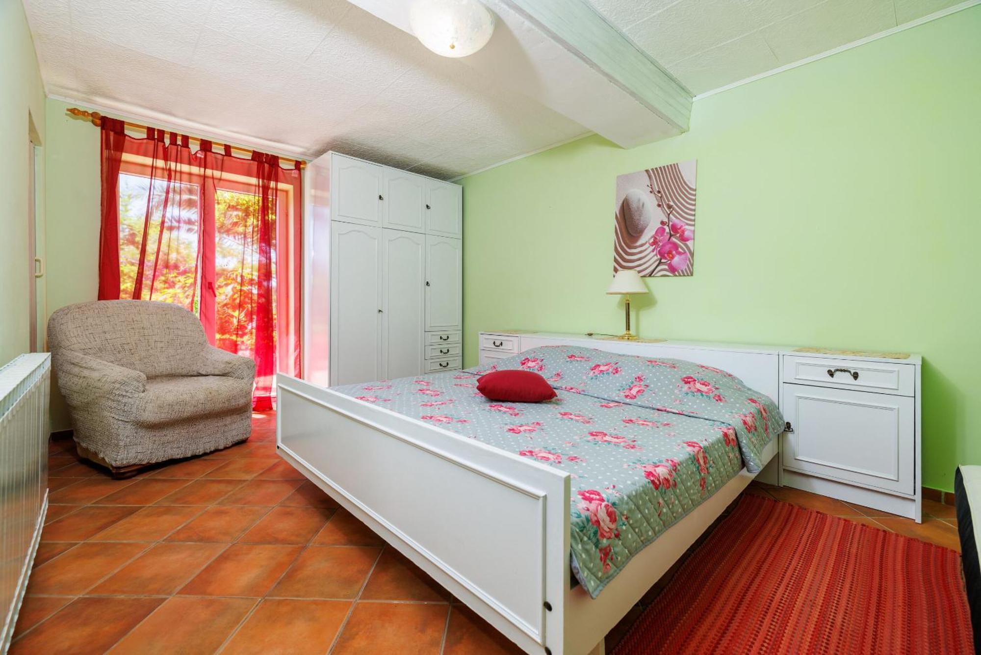 Apartments And Room Mirjana ドラマリ エクステリア 写真