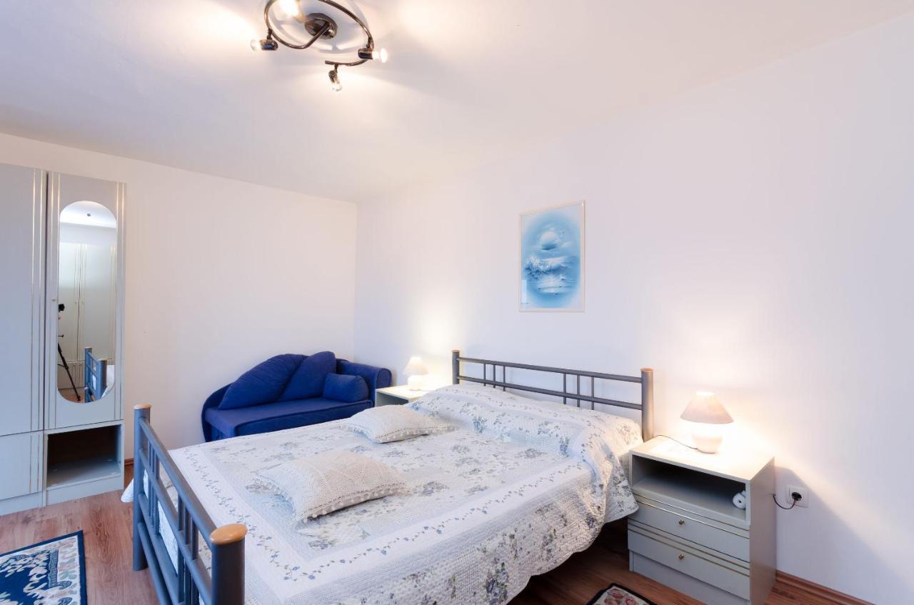 Apartments And Room Mirjana ドラマリ エクステリア 写真